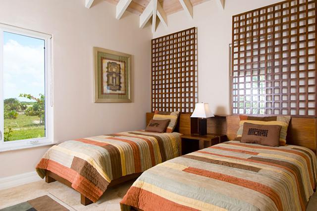 Pelican Beach Hotel Whitby Ngoại thất bức ảnh